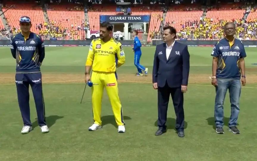 IPL 2025: GT के ख़िलाफ़ टॉस जीतकर CSK ने किया पहले बल्लेबाज़ी का फ़ैसला